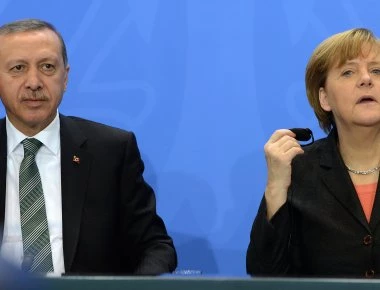 «Κόλαση» στο Βερολίνο: Ο Ερντογάν «έφτυσε» τους Γερμανούς μετά το «δώρο» 35 δισ ευρώ μέσω Siemens - «Πυρά» κατά Μέρκελ